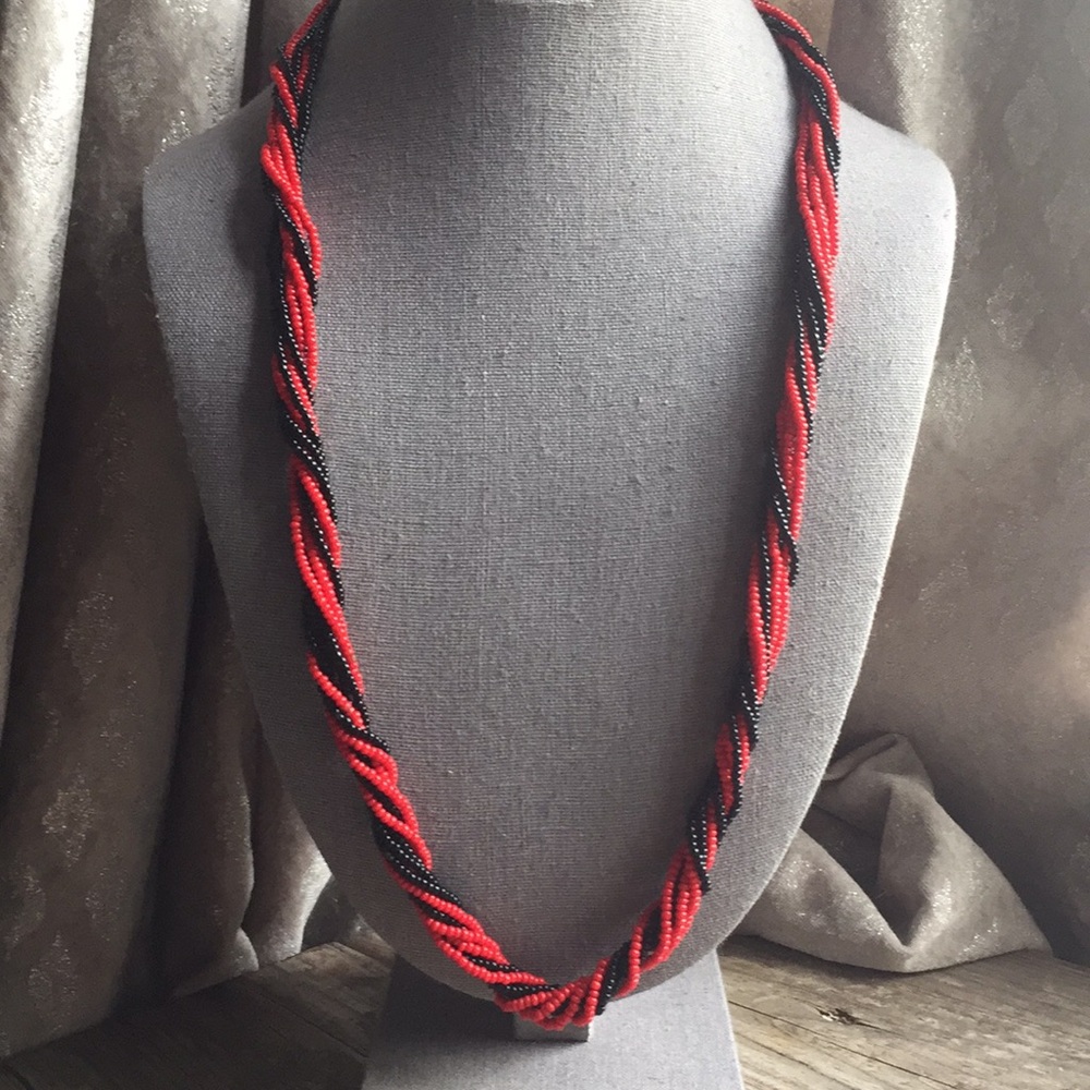 vintage seed bead twisted torsade black and red